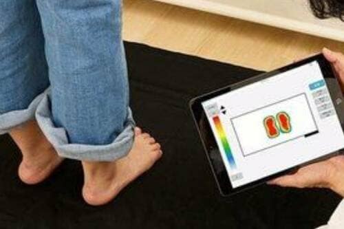 靴のプロが作りをチェック!皇居一周して疲労度も計測 スケッチャーズおすすめ イメージ3