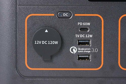 AC出力は60HzのみだがUSB-CはQC3.0に対応 ポータブル電源・ソーラーパネルセットおすすめ イメージ2