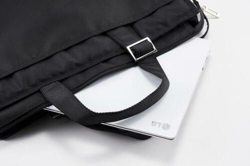 質量：1kg以下で携帯性はバツグン イメージ2