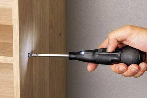 電動・手動のハイブリッドで使えるペン型 小型電動ドライバーおすすめ イメージ