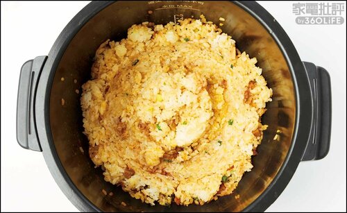 炒飯:炒めムラがありパラパラ感はない 自動調理器おすすめ イメージ