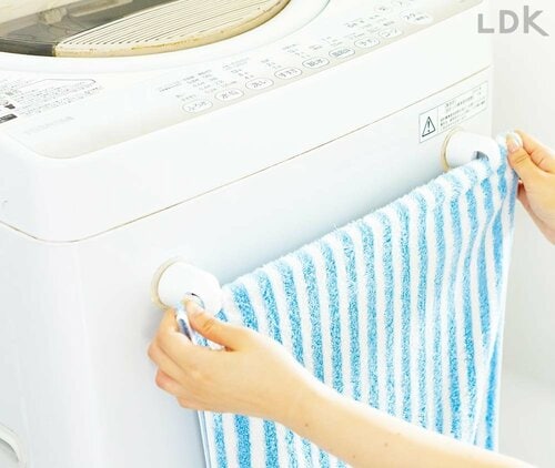 バスマットのクリップも楽勝! ニトリのシャワーラックおすすめ イメージ