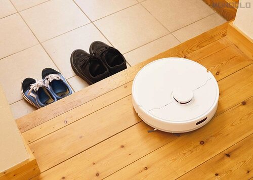 落ちやすい段差も事前に回避します 安いロボット掃除機おすすめ イメージ2