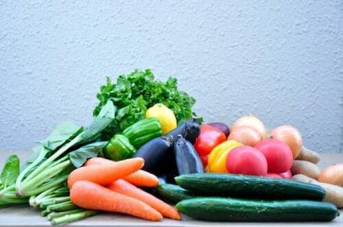 野菜は切るものが多すぎてヘトヘト！ イメージ