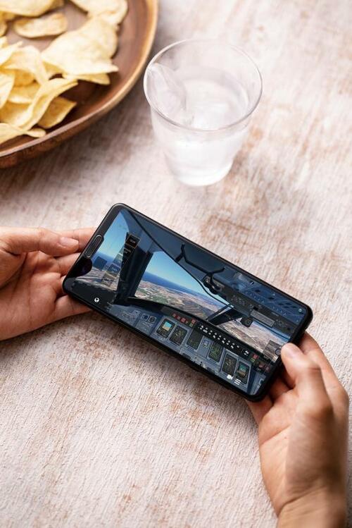 国内ブランドで最高成績 シャープ「AQUOS R 5G」