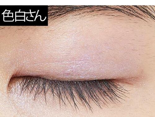目元に深みを出す偏光パール アディクション「ザ アイシャドウ 101C」 イメージ2