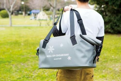 ファスナーなしで密閉可能デザイン抜群のモンベル イメージ2