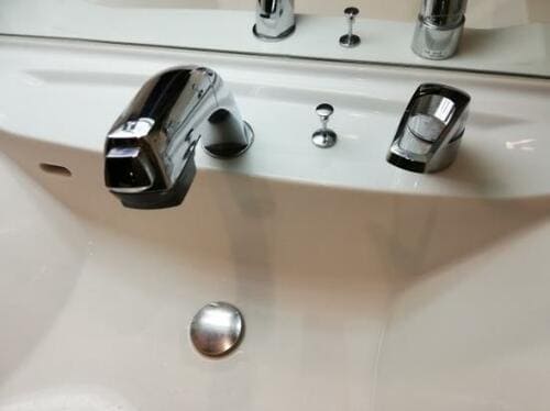 洗面所掃除のラクラクのカギは「洗濯物行きのタオル」 イメージ