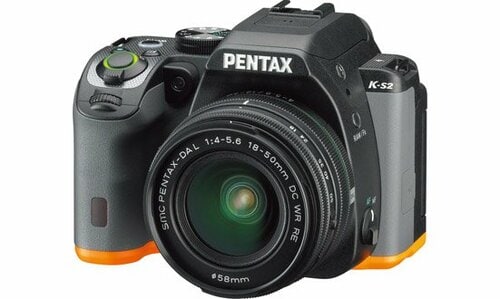 ペンタック: K-S2:ダブルズームキット:一眼レフ:カメラ:型落ち