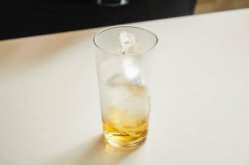 コツ1:ハイボールの黄金比は「1:4」 イメージ