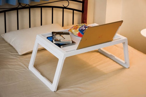 ［テーブル・イス編］ベッドサイドに小物を置くスペースが欲しい！ イメージ2