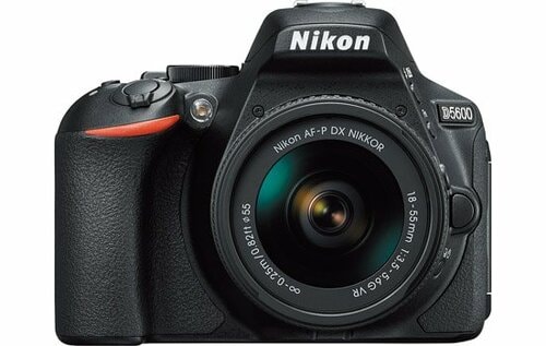 ニコン:D5600:一眼レフ:カメラ:型落ち