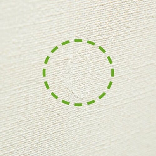 壁紙のはがれは専用のりとローラー補修穴がわからないほど完璧に