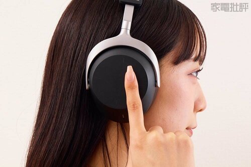 【操作性】直感的に操作できるタッチパットが便利 ワイヤレスヘッドホンおすすめ イメージ