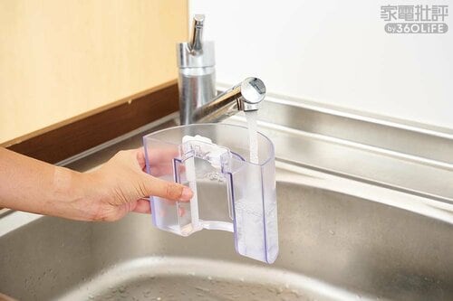 朝、お水を入れるだけ。秒で準備完了! 自動計量IH炊飯器 SR-AXおすすめ イメージ