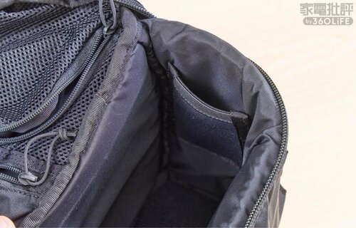 【使い勝手】小物収納のポケットが充実 カメラバッグおすすめ イメージ3