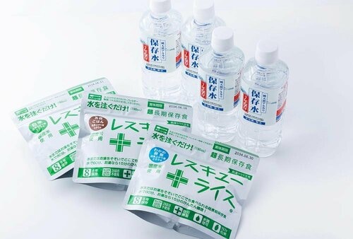 2万円以下にもかかわらず食料と水が元からIN 防災リュックおすすめ イメージ