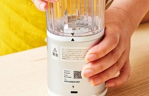 1:本体をセットする コンパクトミキサーおすすめ イメージ