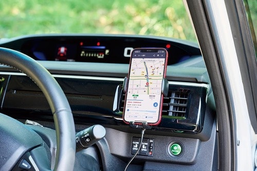 車用スマホホルダーの選び方は? 車用スマホホルダーおすすめ イメージ