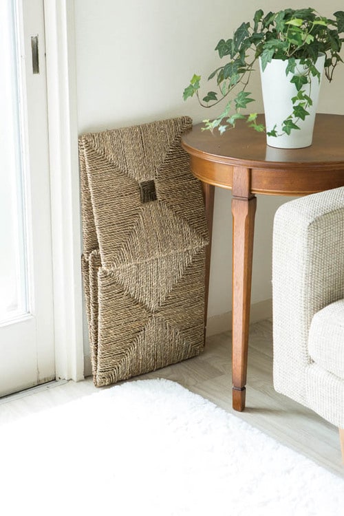 インテリアをジャマしないナチュラルな手編みボックス イメージ