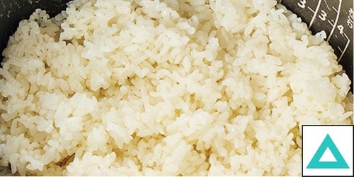 12時間保温後は黄変して保温臭が強い 5合炊き炊飯器おすすめ イメージ