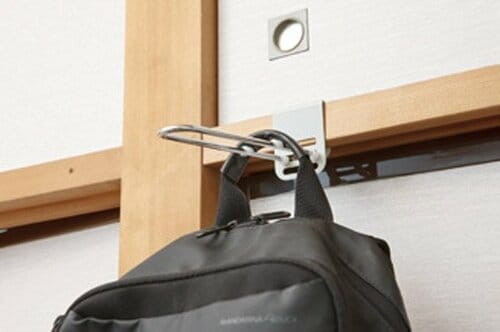 ③取り付けカンタン鴨居フックで和室の収納スペースが大幅増！ イメージ