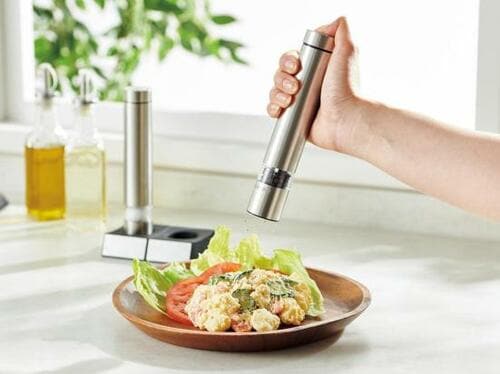 片手でワンプッシュ！ コイズミ「電動ミル」 イメージ