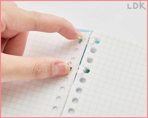 片手だけでいいのがラク ルーズリーフノートのおすすめおすすめ イメージ