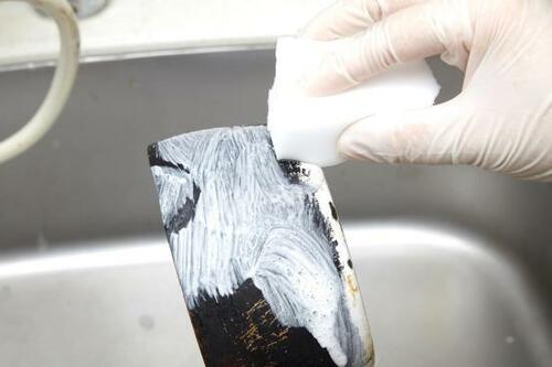 掃除ワザ1：真っ黒鍋でも本来の姿に「布＋クレンザー」のスゴ技 イメージ3