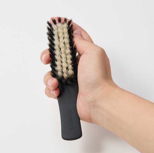 持ち手はかなり小さめ ヘアブラシおすすめ イメージ