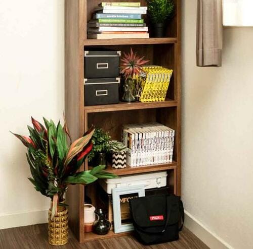 格安ネット通販で発見！“飾る＆しまう”を両立した収納棚 イメージ