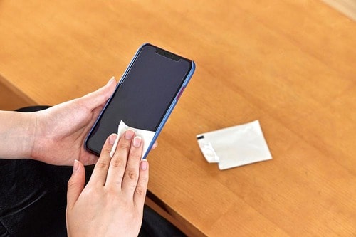 【A評価】ダイソー「スマホクリーナー ウェットティッシュ」 ダイソー・セリア・キャンドゥ・スリコおすすめ イメージ2