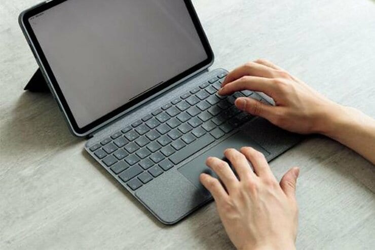 iPadがノートPCになる！ おすすめキーボード付きケースはロジクール「COMBO TOUCH」｜家電批評・オブ・ザ・イヤー2021のイメージ