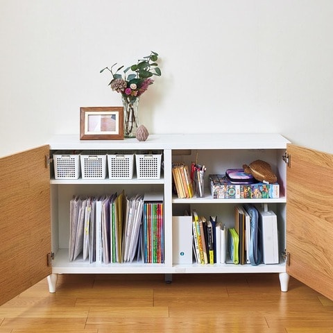 IKEA ナチュラルウッド 扉キャビネット　本棚 LDK』がイケア・無印を比較！リビングがおしゃれになる扉付き