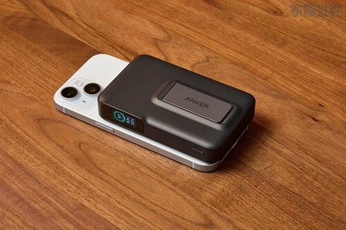バッテリーが可視化やパススルー充電が便利 仕事アイテムおすすめ イメージ