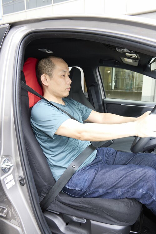 遠くからはスポーティに見える 車用シートカバーおすすめ イメージ3