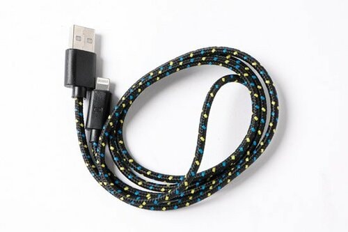 メーカー不明:名称不明:秋葉原店舗販売:USBケーブル