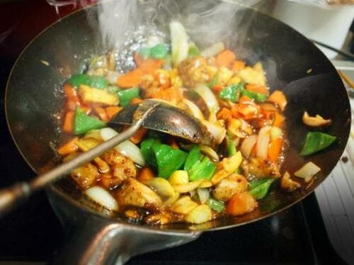 おいしい中華料理を作るなら中華鍋を使おう イメージ