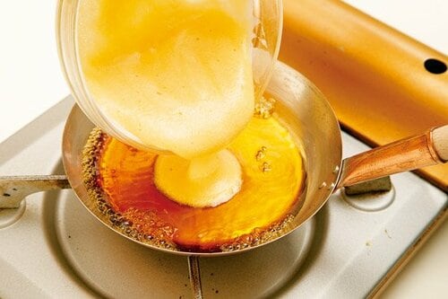 とろ~り濃厚派なら卵2個使いで〆に卵黄を落とす