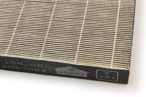 フィルターの目に詰まったホコリが掃除機だけで超キレイになりました