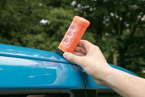 ①トラブルを早急に周知する 高輝度LED「緊急点滅信号灯」 イメージ