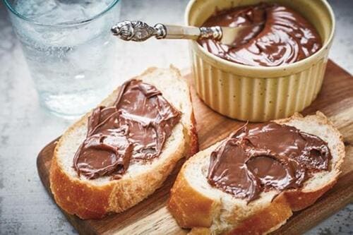 飽きずに食べられるほどよい甘さチョコレートスプレッド イメージ3