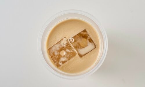 牛乳割りはコーヒーが苦手でも飲めるマイルドさ コーヒーポーションおすすめ イメージ