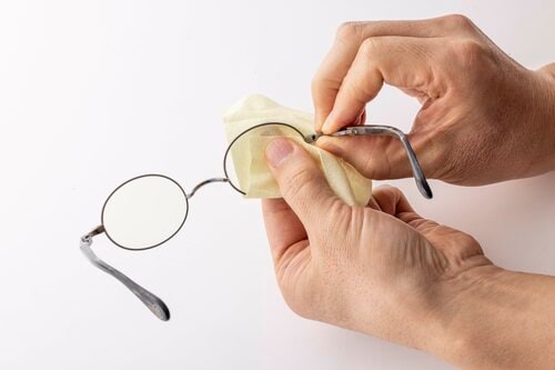 メガネをくもらせないようにするには？ メガネ用曇り止めおすすめ イメージ
