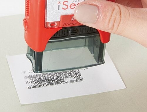 丸みがあって持ちやすい使用感はストレスフリー