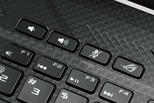 キーボードは英語配列ですが完成度は高い! イメージ3