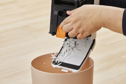 結果1:ゴミを吸う・捨てるの流れがゴミ収集ドックのおかげで超ラクラク! イメージ8