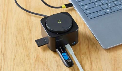 【接続性】右にマウス、左にハブを意識したポート構成 小型ノートPCおすすめ イメージ