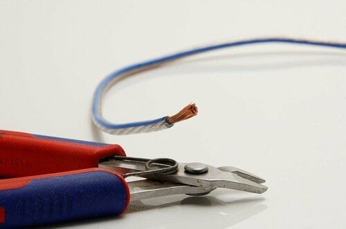 スピーカーケーブルの選び方 イメージ