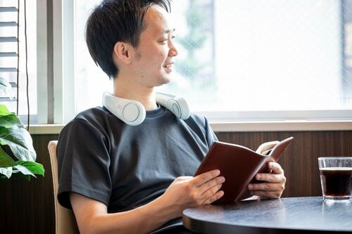【静音性は△だが送風効率は◎】弱モードでもしっかりと風が強い 電動ネッククーラーおすすめ イメージ